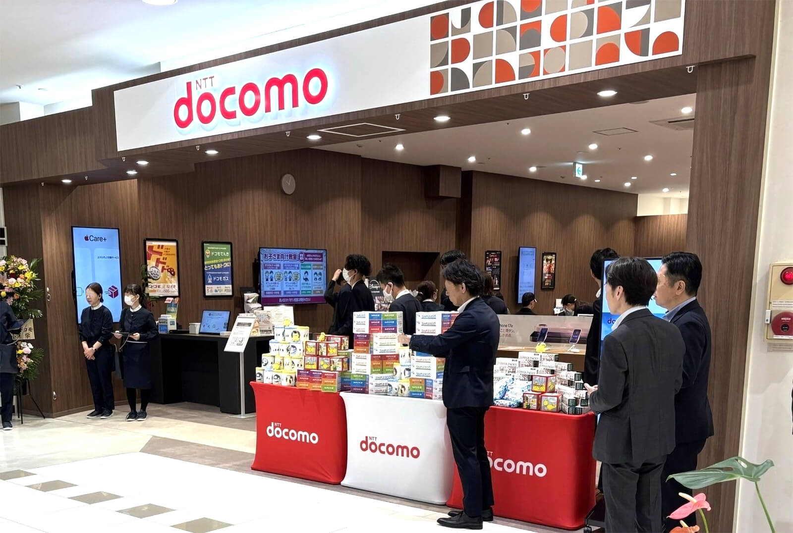 写真：ドコモショップイオンモール鈴鹿店